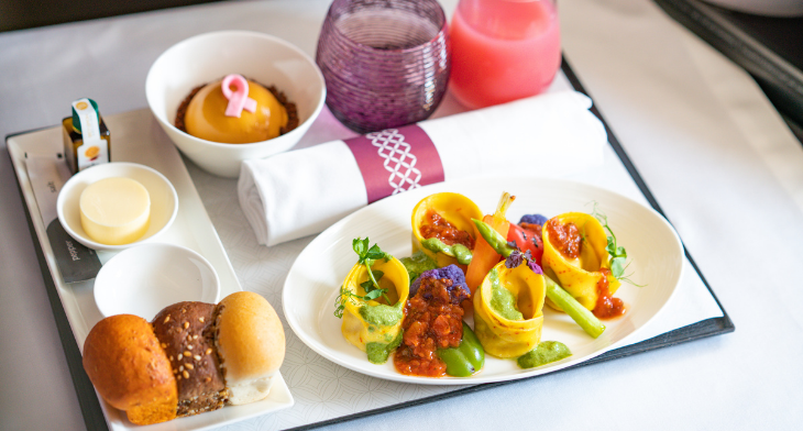 Qatar vegan meals for business class passengers