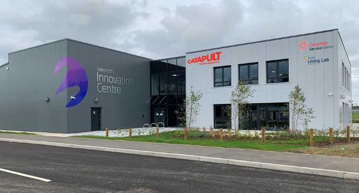 OneWeb has opened a state-of-the-art Service Demonstration experience at the new Innovation Centre at Westcott Venture Park, which is run and managed by the Satellite Applications Catapult and was funded by Buckinghamshire LEP through the Local Growth Fund.